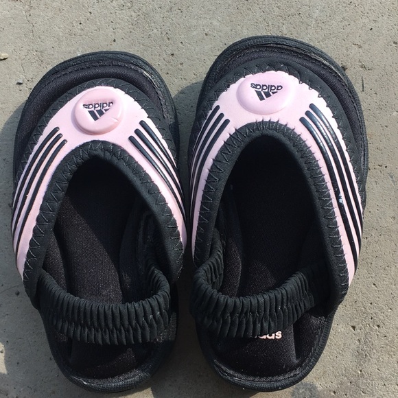 baby adidas flip flops